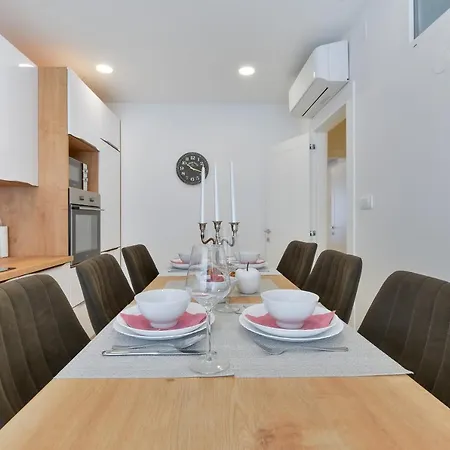 شقة Lumina زادار