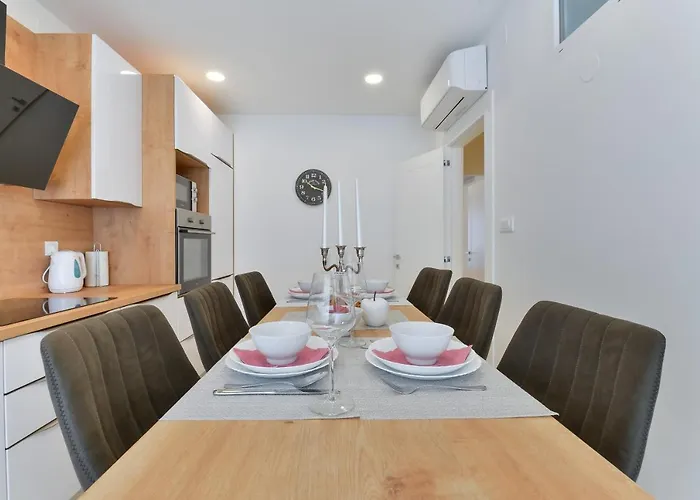 شقة Lumina زادار